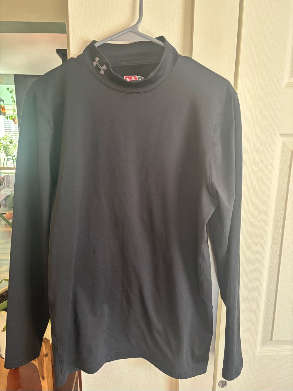 Under Armour Men's Black Long-Sleeve Mock Neck Performance Top